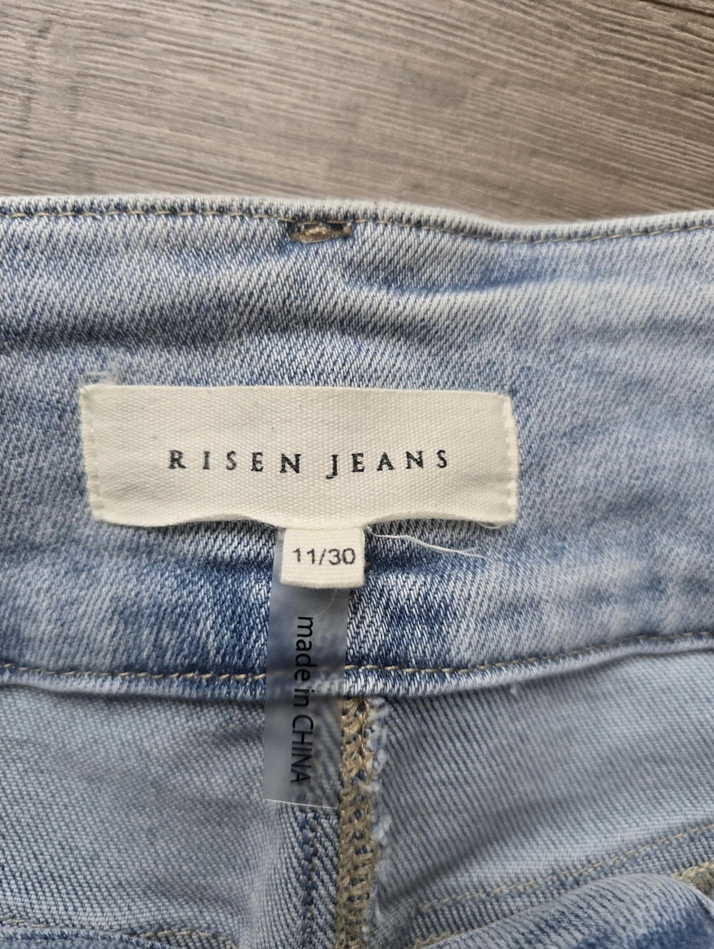 Risen High Rise Wide Flare Leg Jeans Lightwash Size 11/30 - Picture 4 of 8